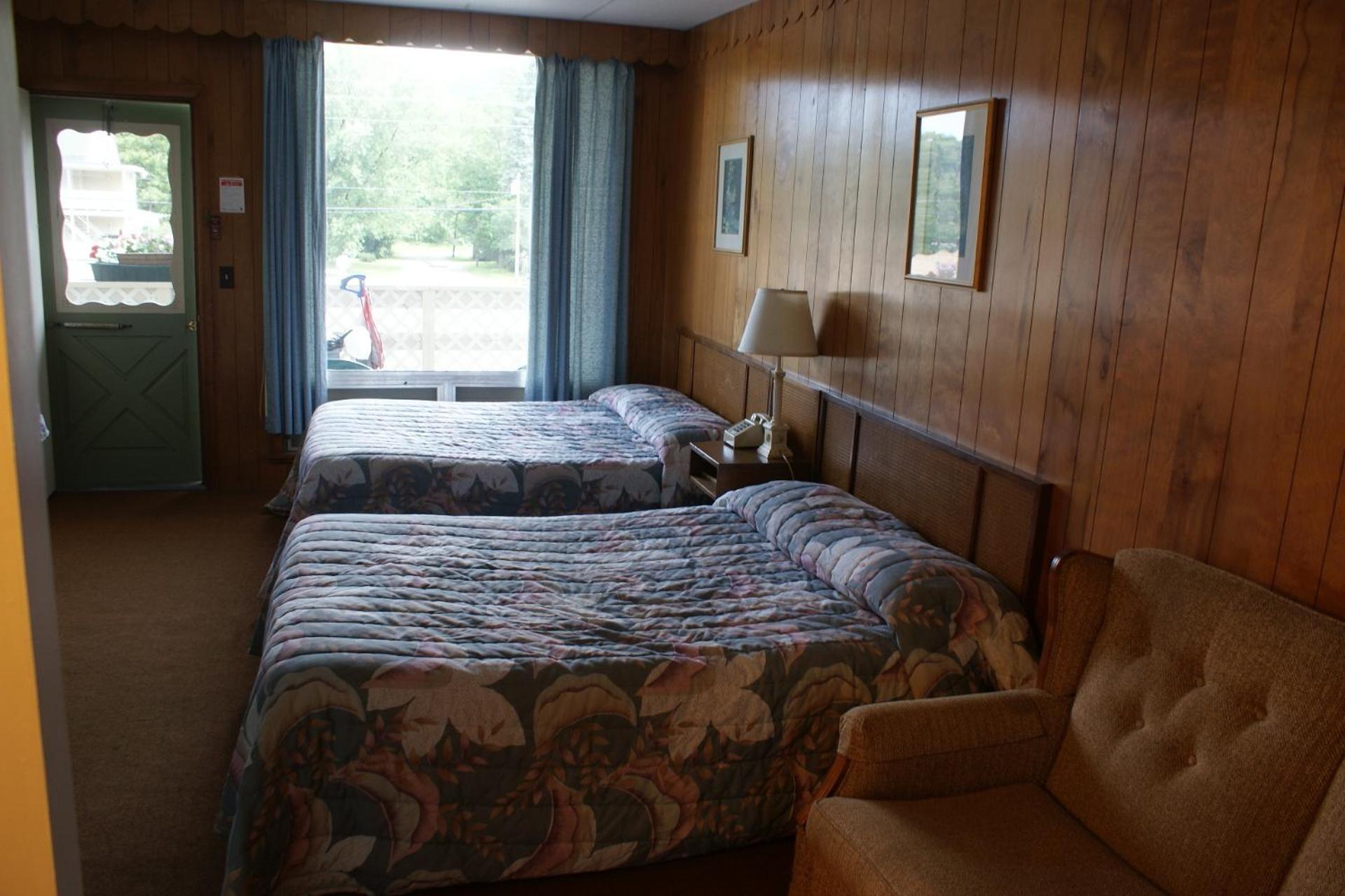 Northern Peaks Motor Inn Горъм Екстериор снимка