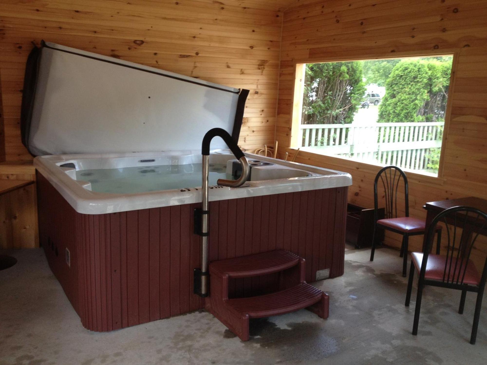 Northern Peaks Motor Inn Горъм Екстериор снимка
